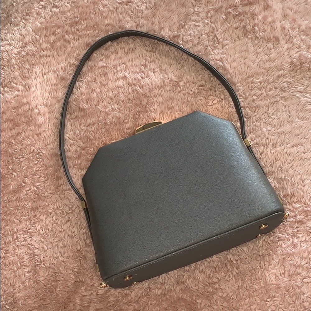 PERFECT condition, never used, adjustable bag.